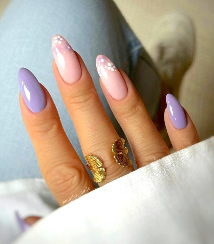 Pastel purple and white flowers May nails.