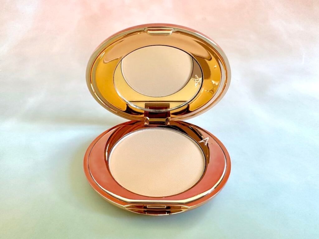 Charlotte Tilbury Airbrush Flawless Finish Setting Powder in the shade Fair.