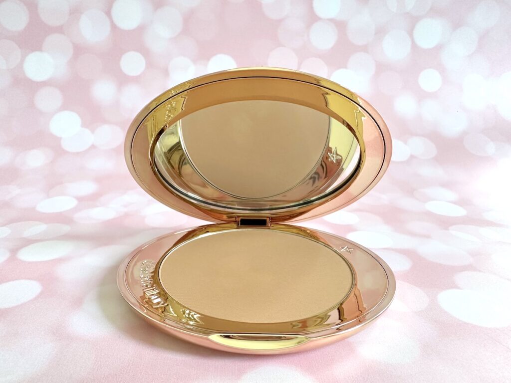 Charlotte Tilbury Airbrush Matte Bronzer in the shade Medium. Open compact.