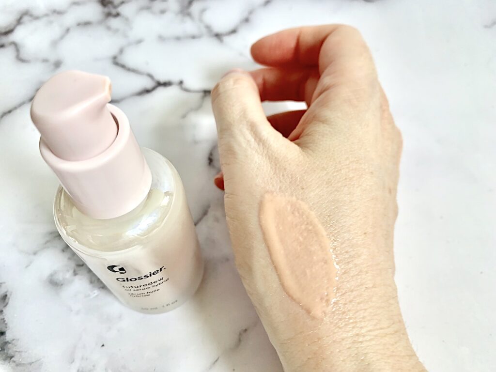 Glossier Futuredew Oil Serum Hybrid sampled on hand.