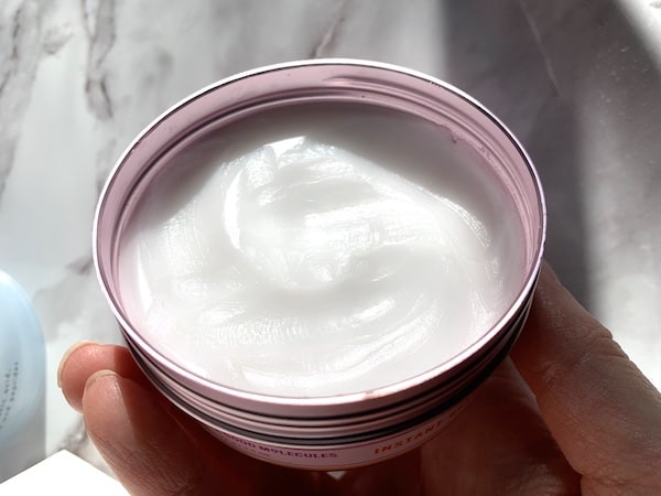 Good Molecules Instant Cleansing Balm Open