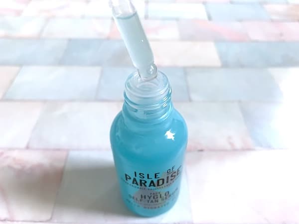 Isle of Paradise Hyglo Self-Tan Serum with Hyaluronic Acid with Dropper