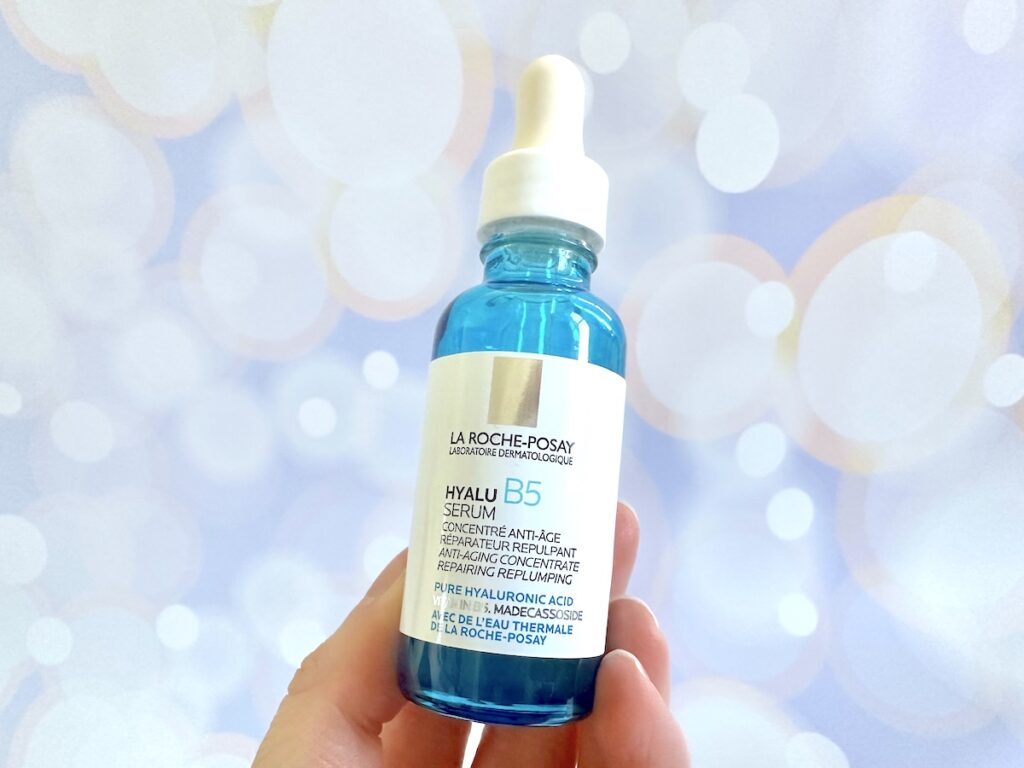 La Roche-Posay Hyalu B5 Pure Hyaluronic Acid Serum, handheld.