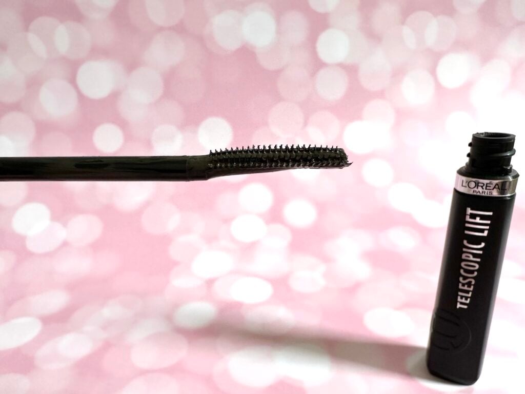 L'Oreal Telescopic Lift Washable Mascara in the shade Black Brown, open tube and hook bristles side of mascara wand.