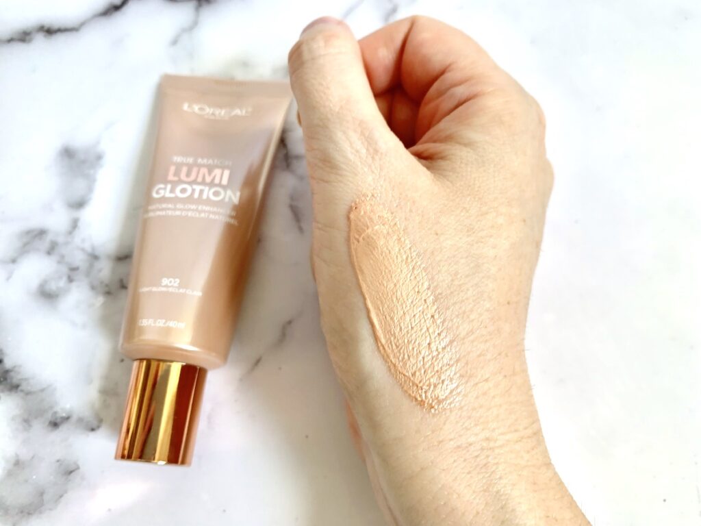 L'Oreal True Match Lumi Glotion in Light Glow sampled on hand.