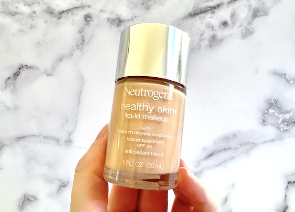 Neutrogena Healthy Skin Liquid Makeup, handheld.