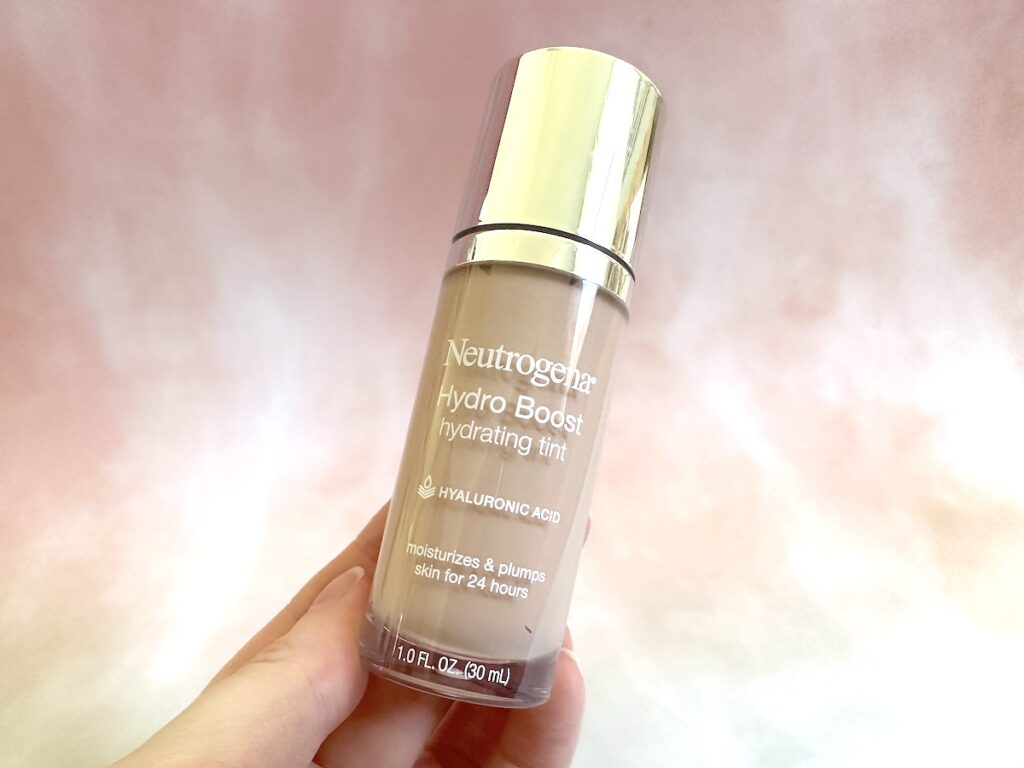 Neutrogena Hydro Boost Hydrating Tint handheld.