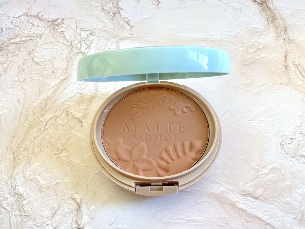 Physicians Formula Matte Monoi Butter Bronzer in the shade Sunkissed, open compact.