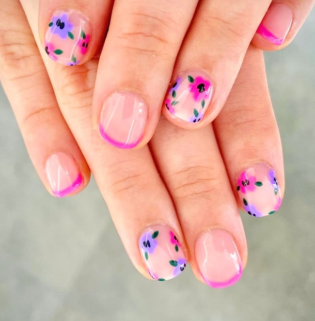 Short pink and blue floral nude nails.