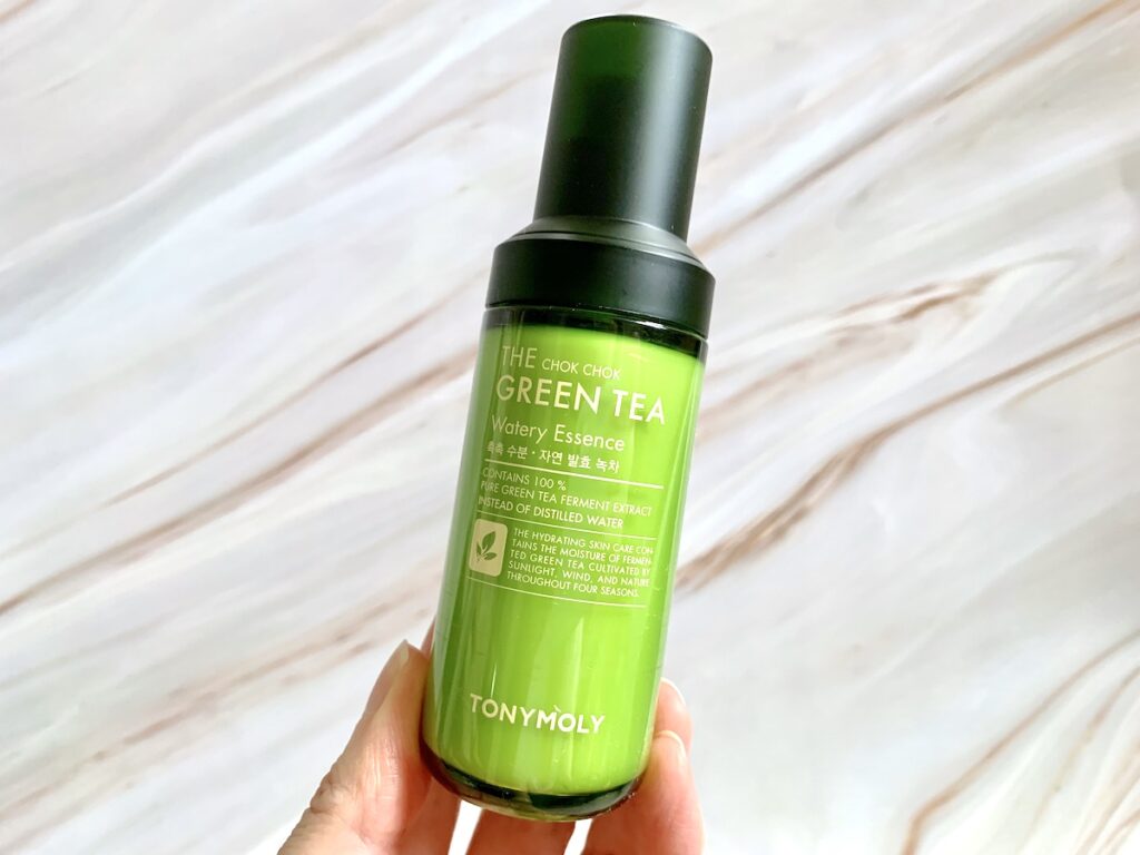 Tonymoly The Chok Chok Green Tea Watery Essence handheld.