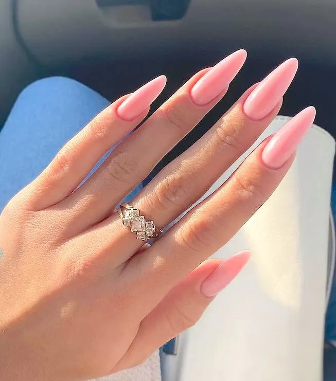 Pink almond minimalist nails.