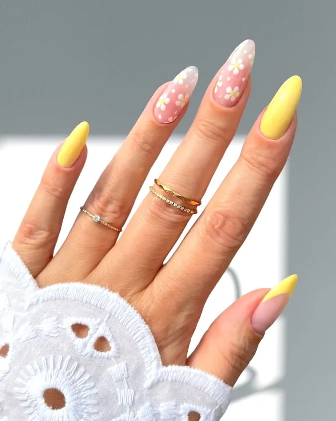 Yellow April flower nails.