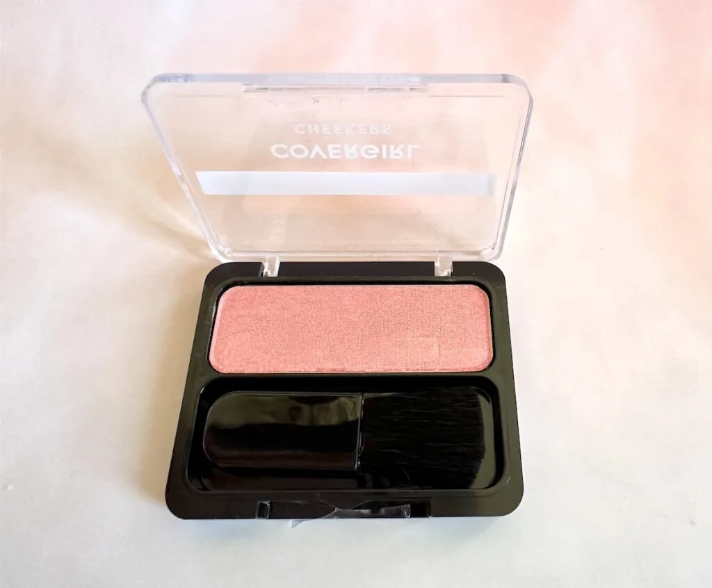 CoverGirl Cheekers Blush in the shade Rose Silk, open lid.