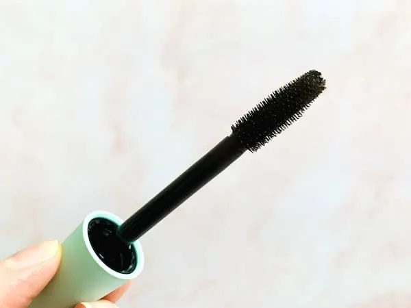 CoverGirl Lash Blast Clean Volume Mascara Wand