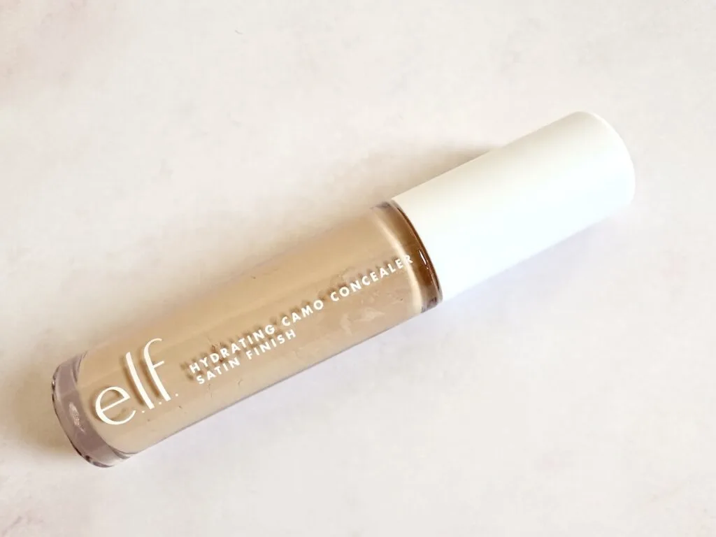 E.l.f. Hydrating Camo Concealer in the shade Light Sand, flatlay.