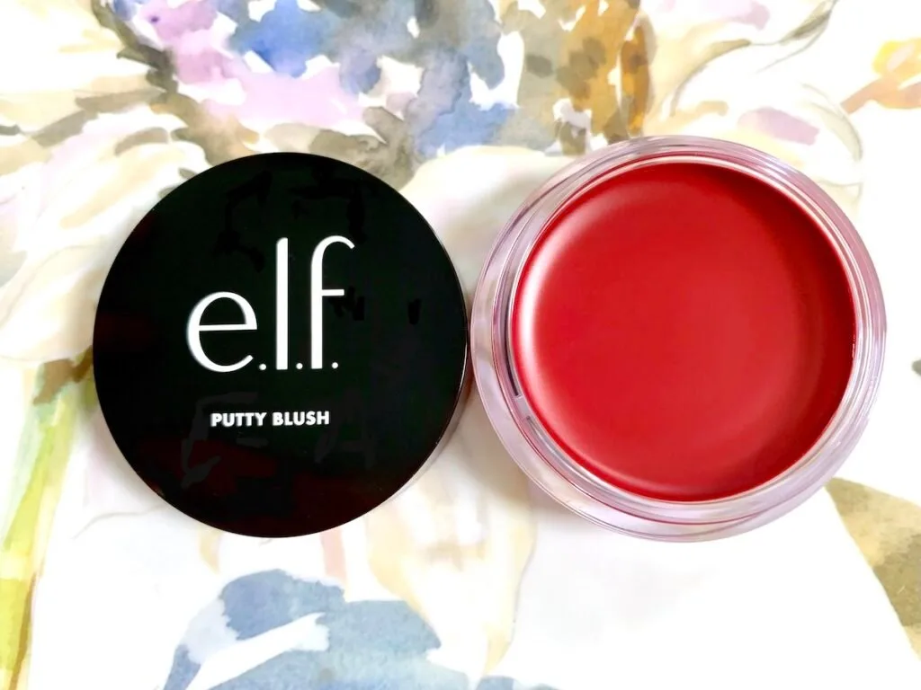 e.l.f. Putty Blush in the shade Caribbean.