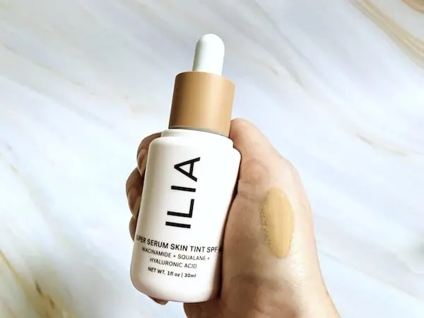 Ilia Super Serum Skin Tint SPF 40 Foundation Swatch