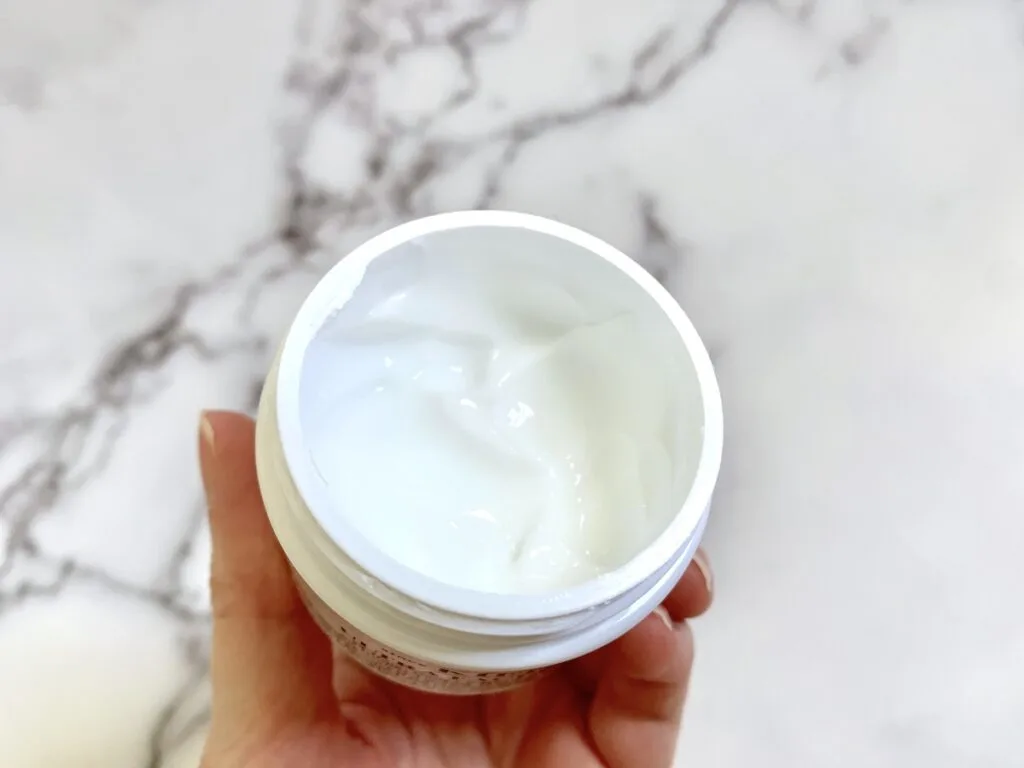 Kiehl's Ultra Facial Cream Dupes: Ultra Facial Cream open.