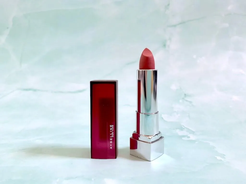 Maybelline Color Sensational The Mattes Lipstick in Almond Rose.