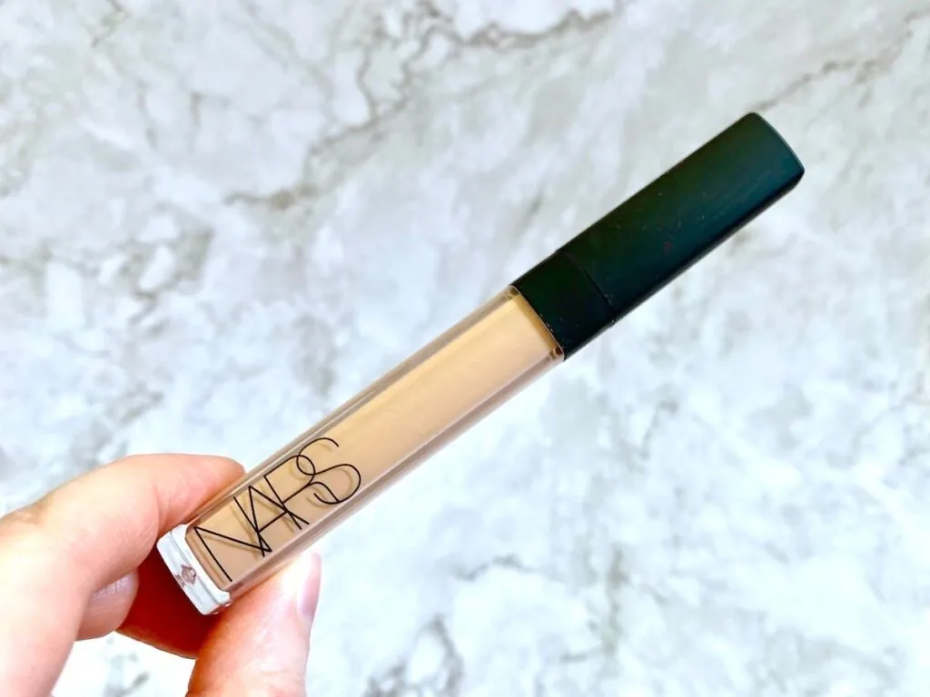 NARS Radiant Creamy Concealer handheld.