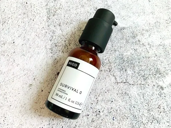 NIOD Survival 0 Antioxidant Serum flatlay