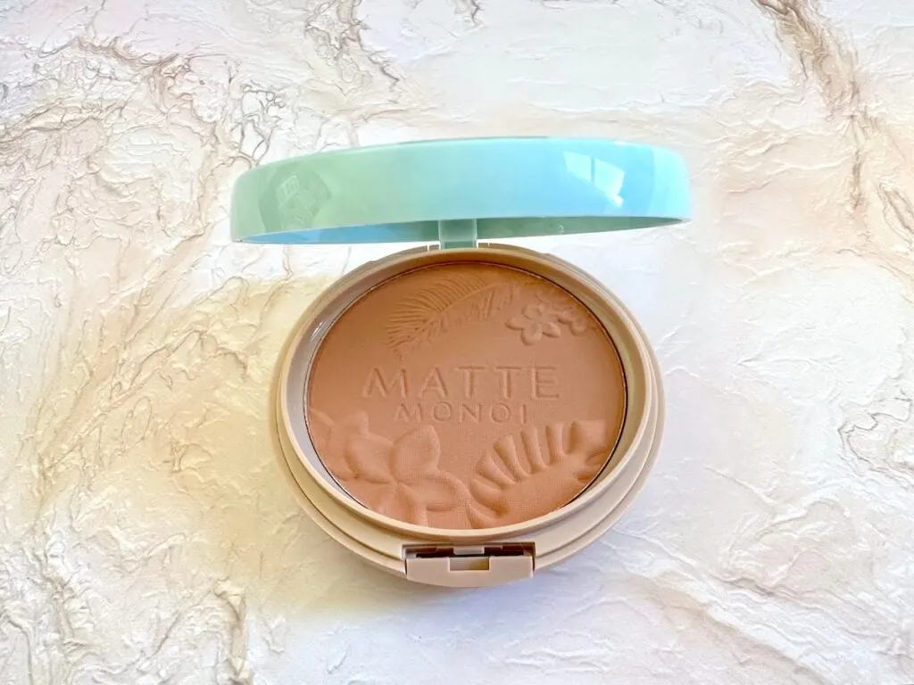 Physicians Formula Matte Monoi Butter Bronzer in the shade Sunkissed, open compact.