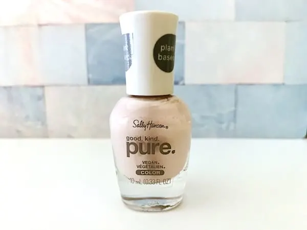 Sally Hansen Good. Kind. Pure. Nail Polish Elderflower Power